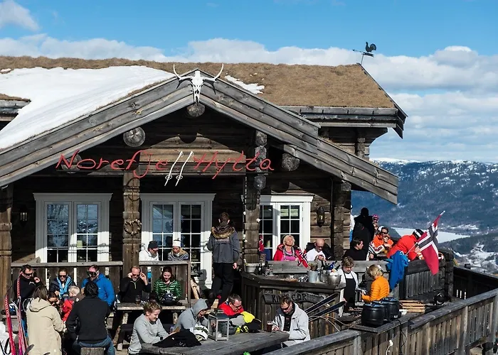 Inn Norefjell - Storhytte Med Jacuzzi Og Fantastisk Beliggenhet 4*